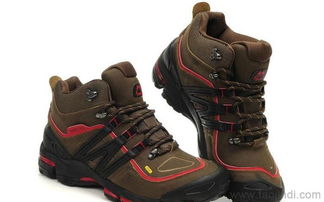 沃能运动鞋 2012秋冬户外爆款，保暖防滑越野登山鞋全解析